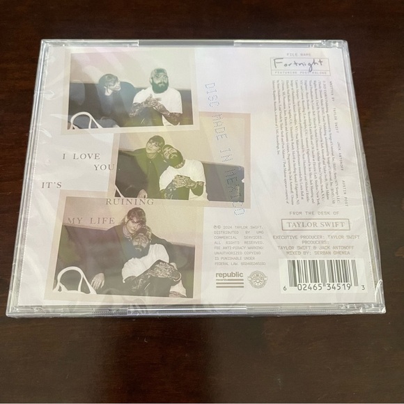 🤍TTPD Fortnight Single CD🤍 - Picture 2 of 3